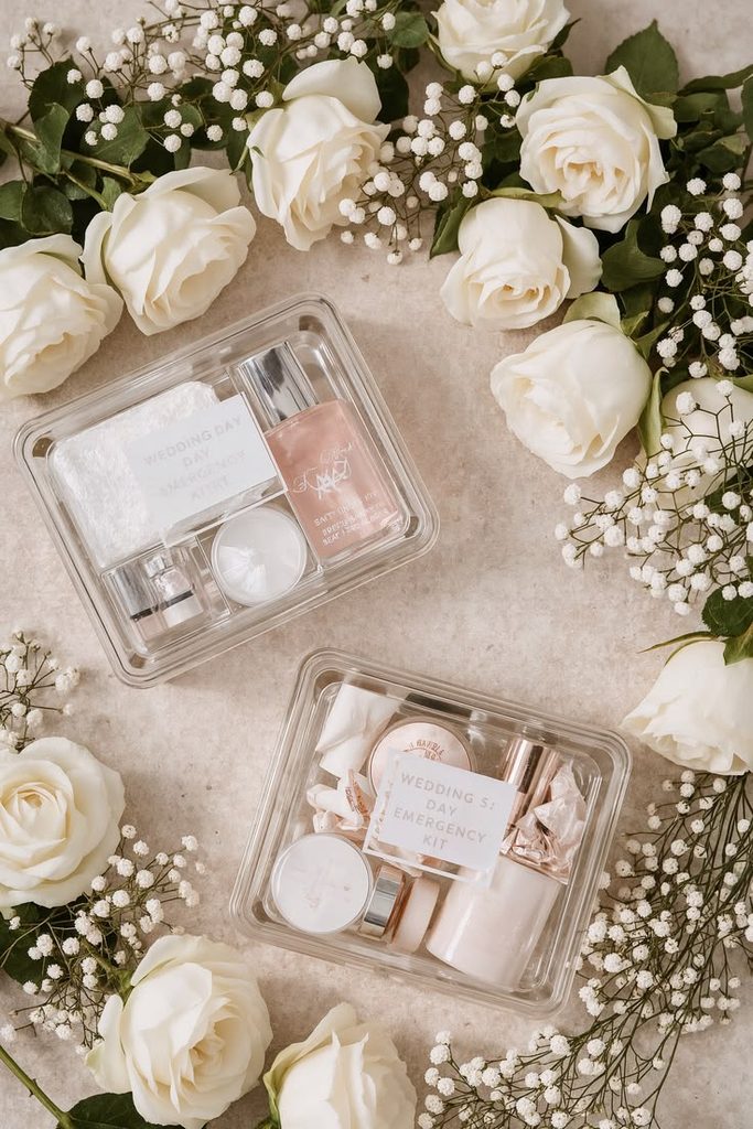  Prepare Your Wedding-Day Beauty Emergency Kit